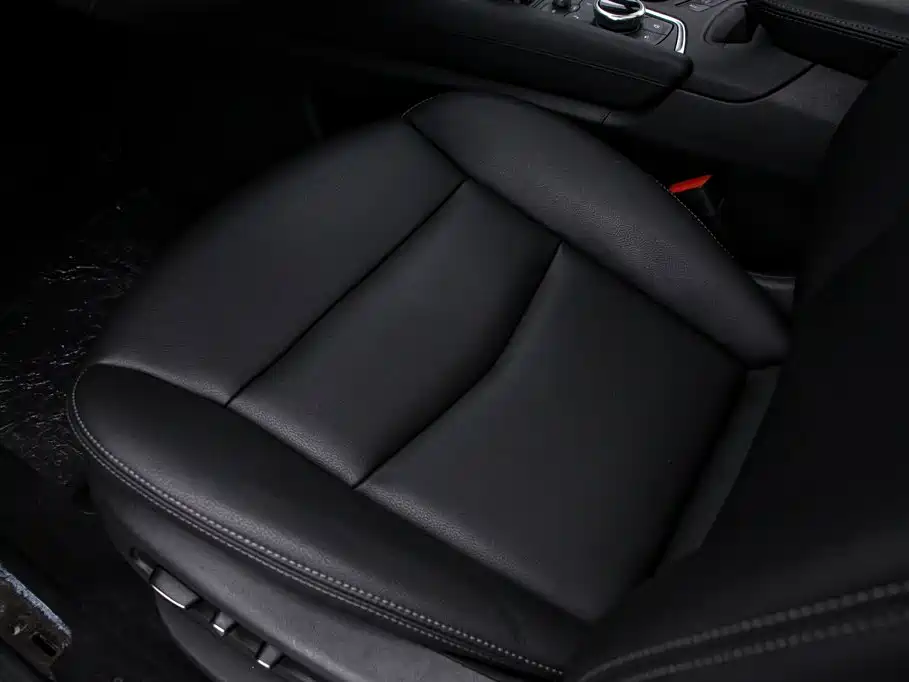 Cadillac XT5 — миниатюра 15