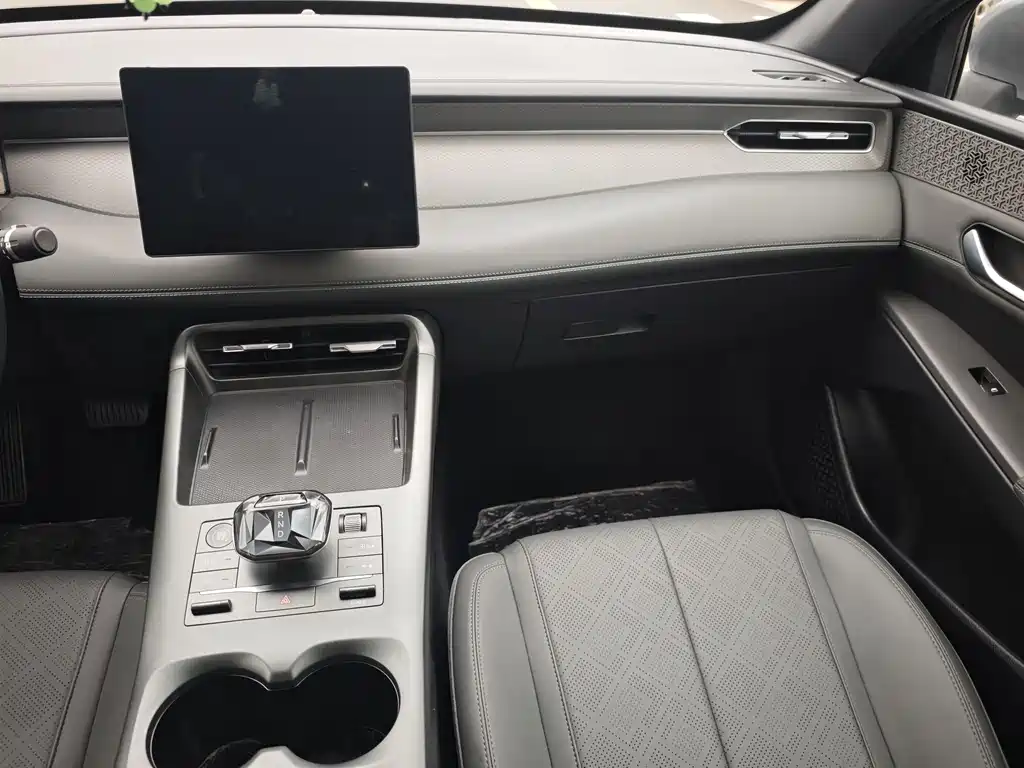 BYD Qin PLUS — миниатюра 10