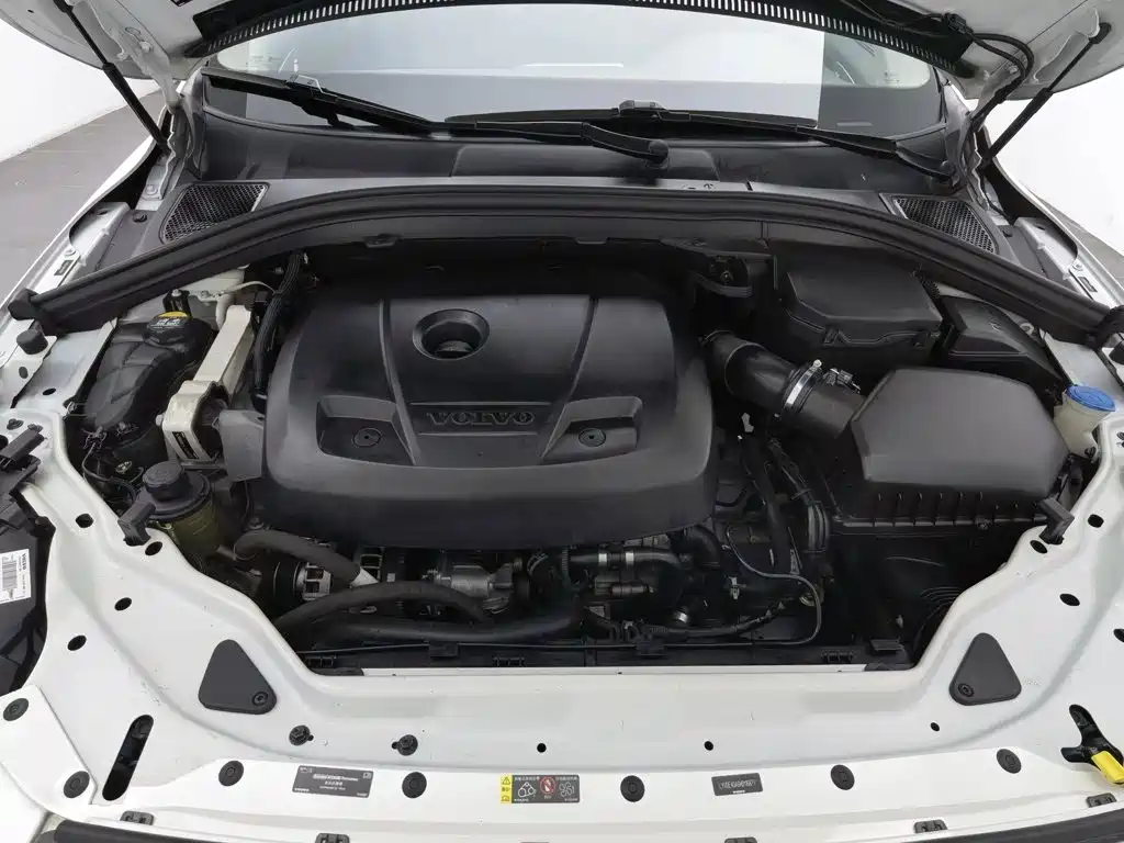 Volvo XC60 — миниатюра 6