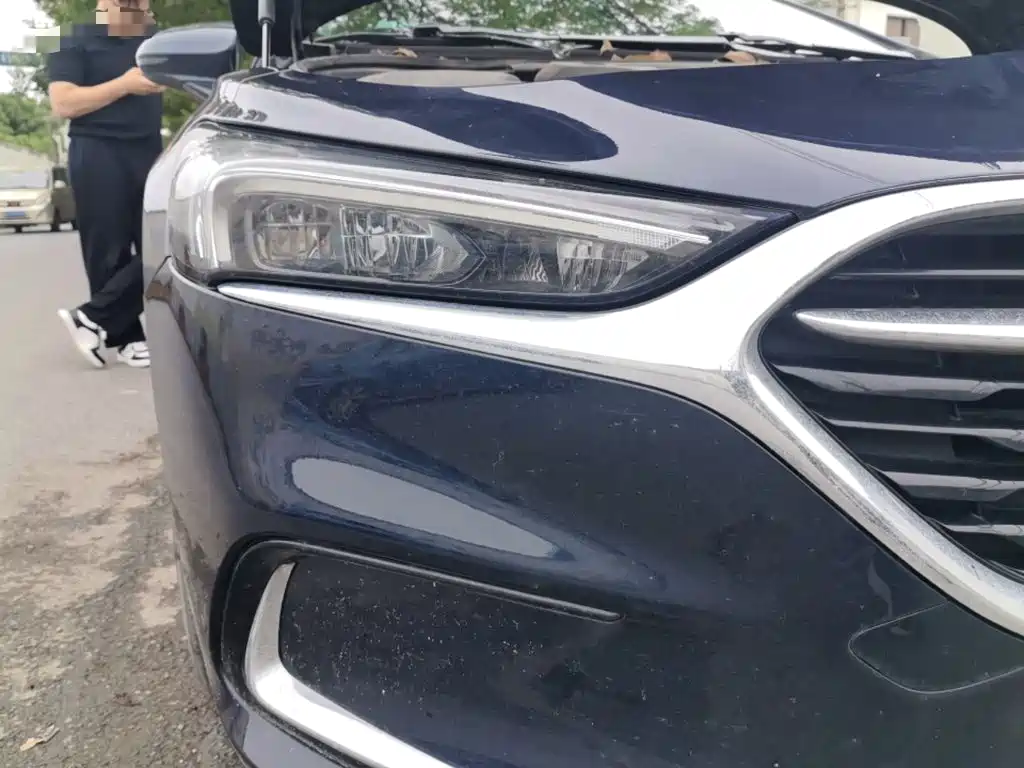 Buick LaCrosse — миниатюра 7
