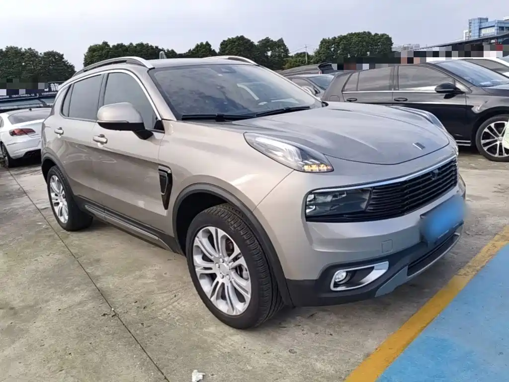 Lynk & Co 01 — миниатюра 4