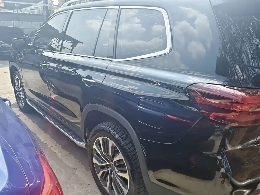 Roewe RX8 — миниатюра 15