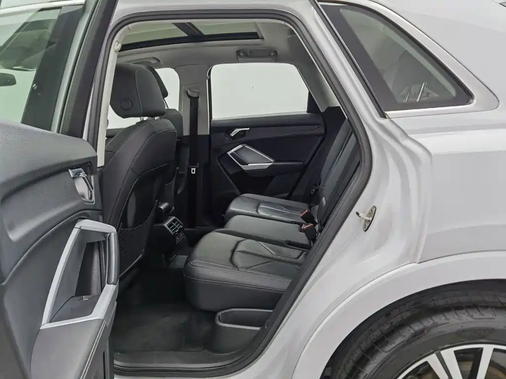 Audi Q3 — миниатюра 15