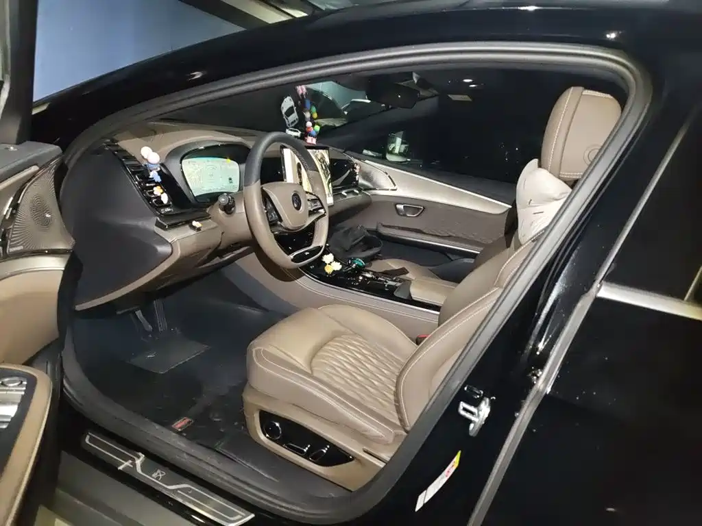 BYD Han — миниатюра 16