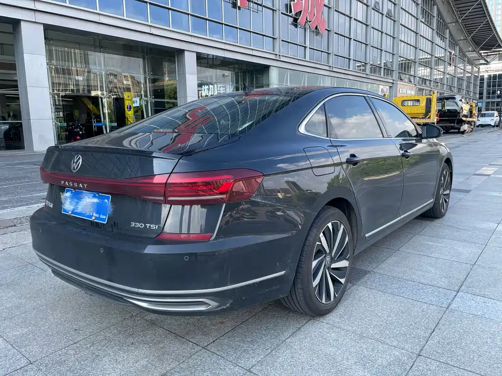 Volkswagen Passat — миниатюра 7