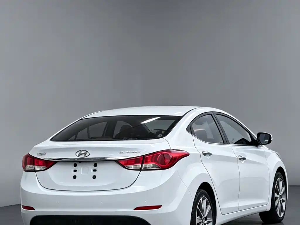 Hyundai Elantra Langdong — миниатюра 19