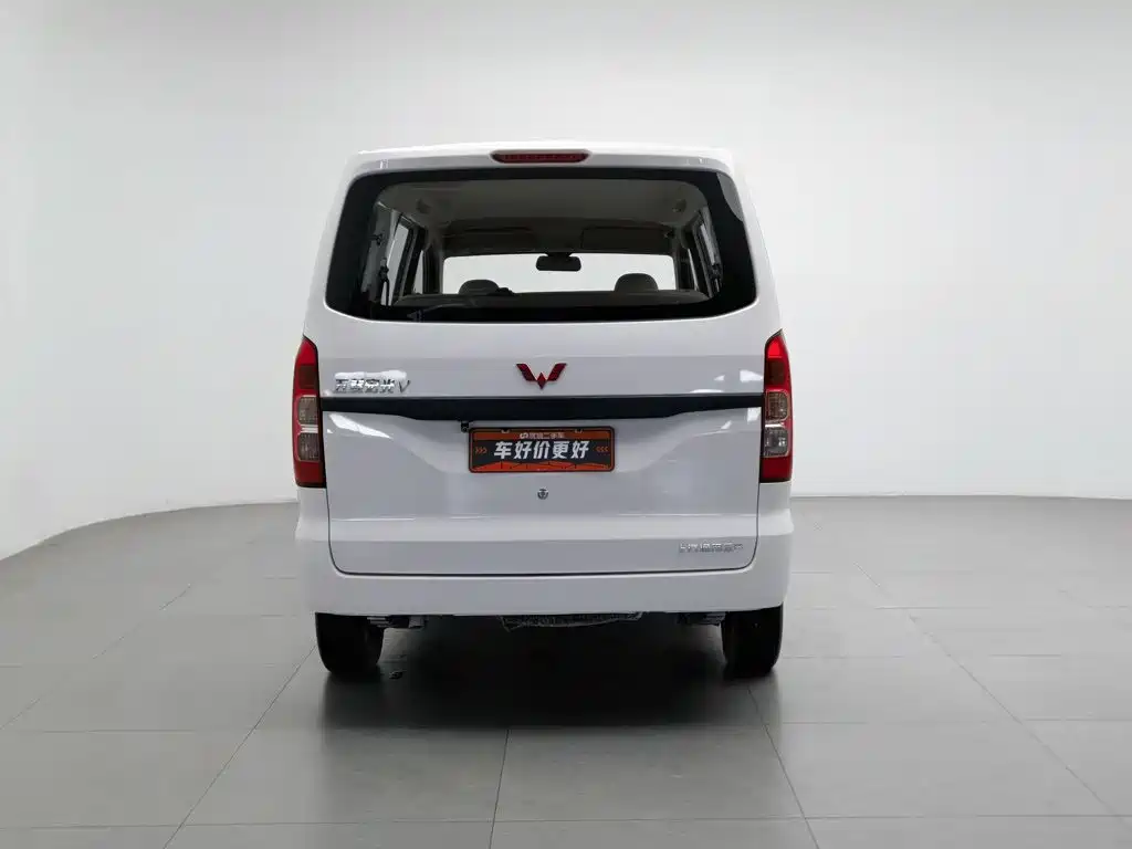 Wuling Hongguang V — миниатюра 4