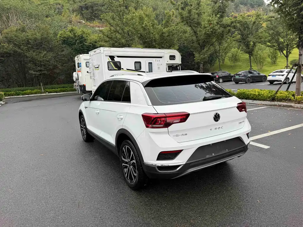 Volkswagen T-Roc — миниатюра 10