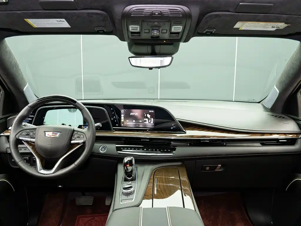 Cadillac Escalade — миниатюра 20