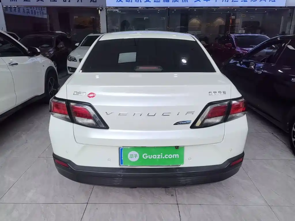 Venucia D60 — миниатюра 6