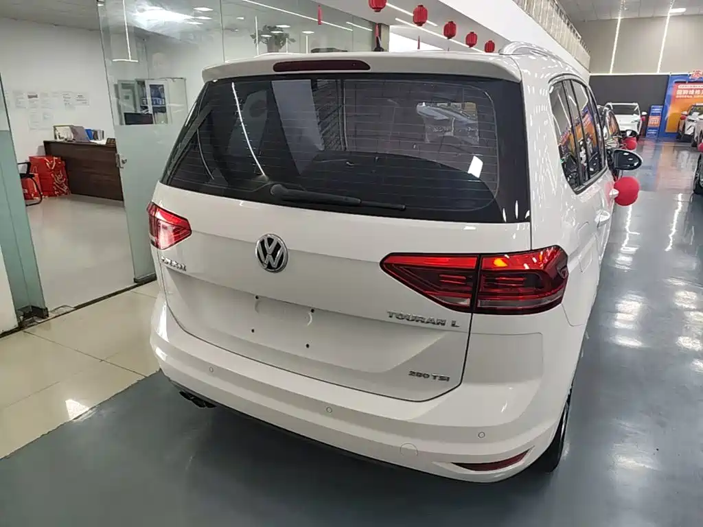 Volkswagen Touran — миниатюра 6