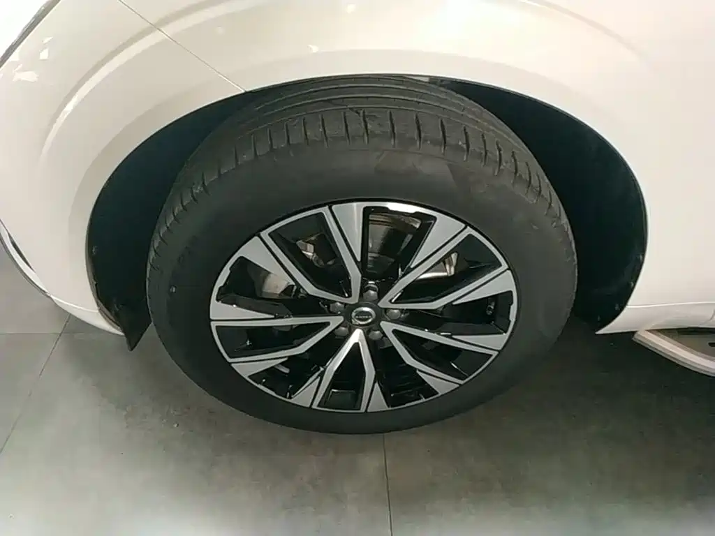 Volvo XC60 — миниатюра 23