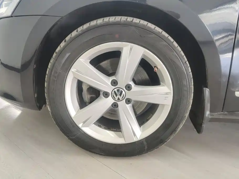 Volkswagen Passat — миниатюра 6