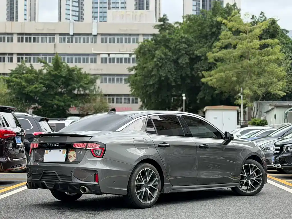 Lynk & Co 03 — миниатюра 3