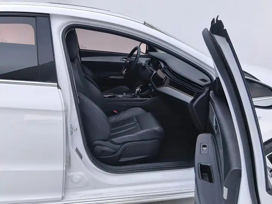 Chery Arrizo 5 PLUS — миниатюра 8