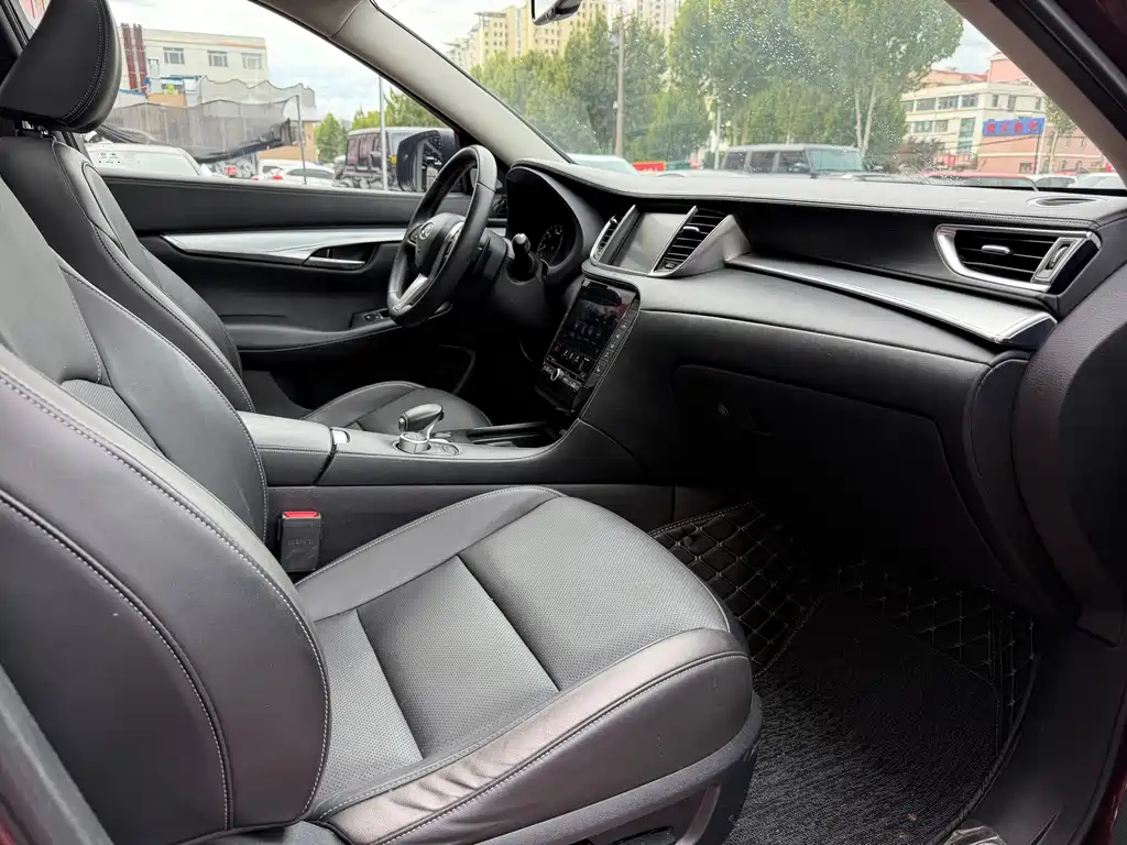 Infiniti QX50 — миниатюра 14