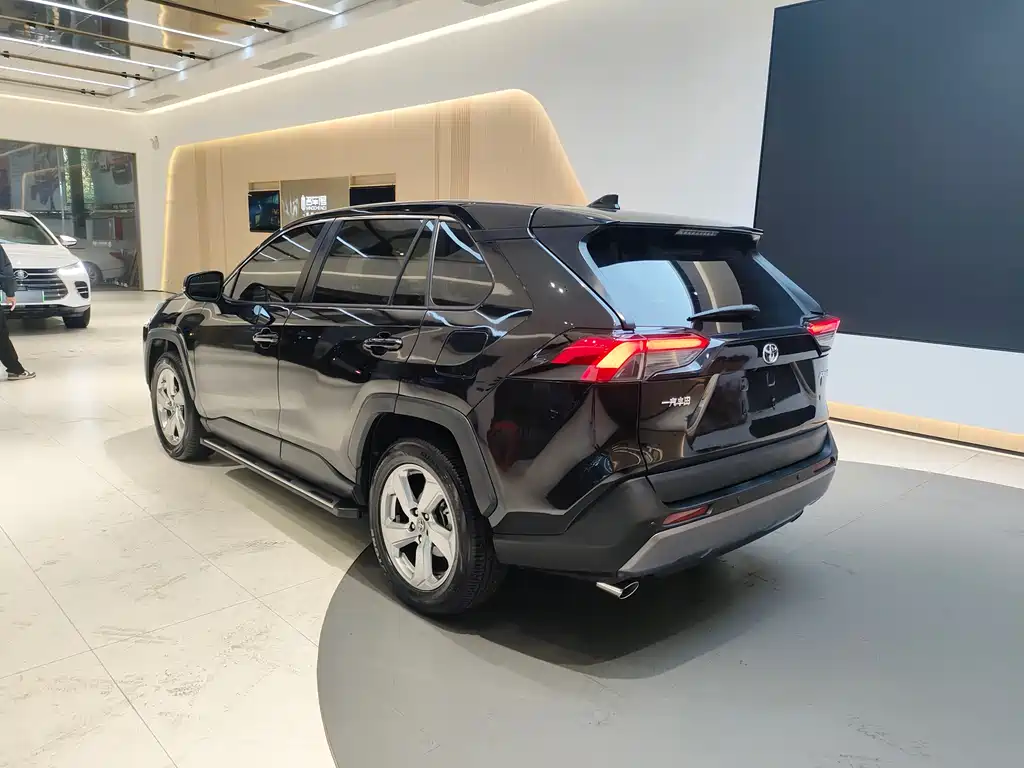 TOYOTA RAV4 RONGFANG