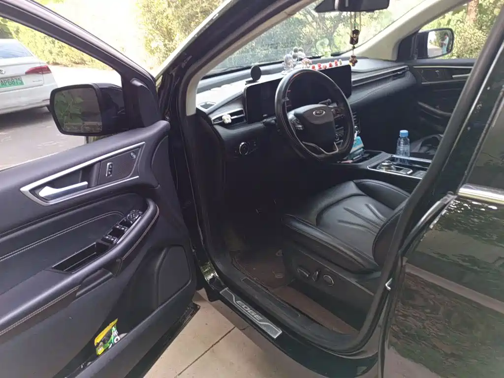 Ford Edge — миниатюра 14