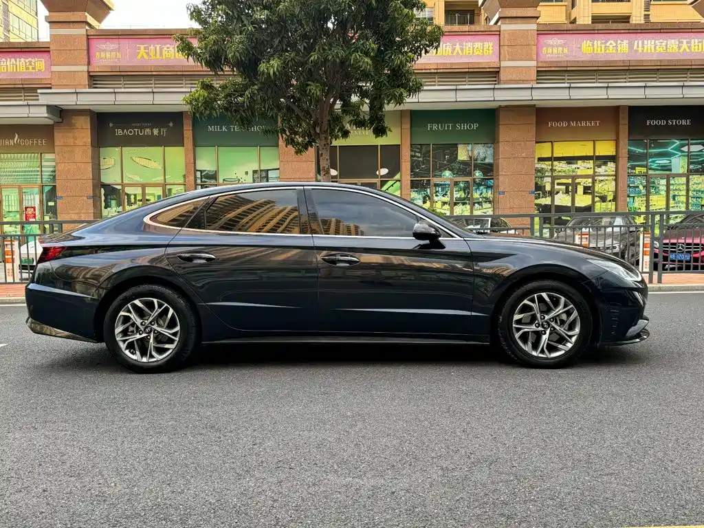 Hyundai Sonata — миниатюра 10