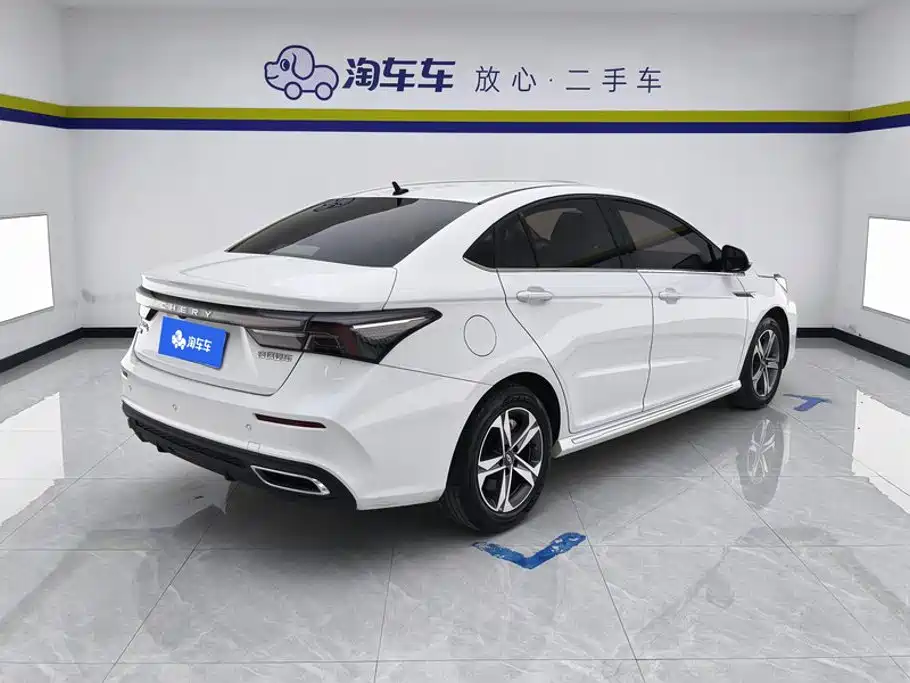 Chery Arrizo 5 PLUS — миниатюра 3