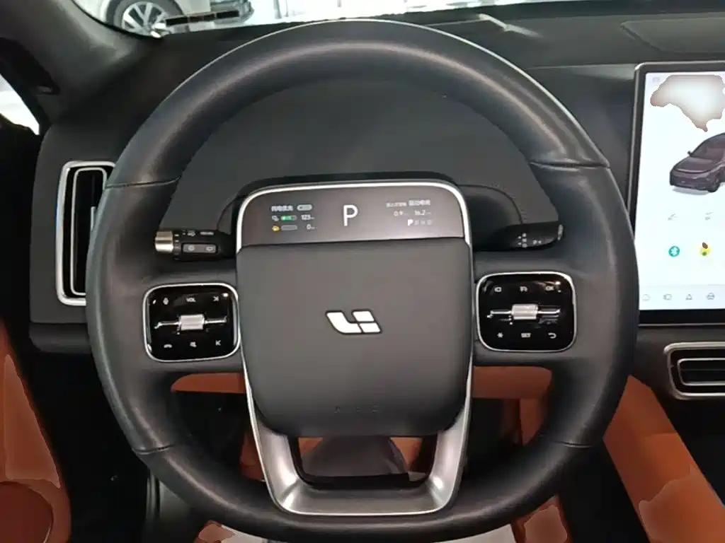 Li Auto Li L8 — миниатюра 11