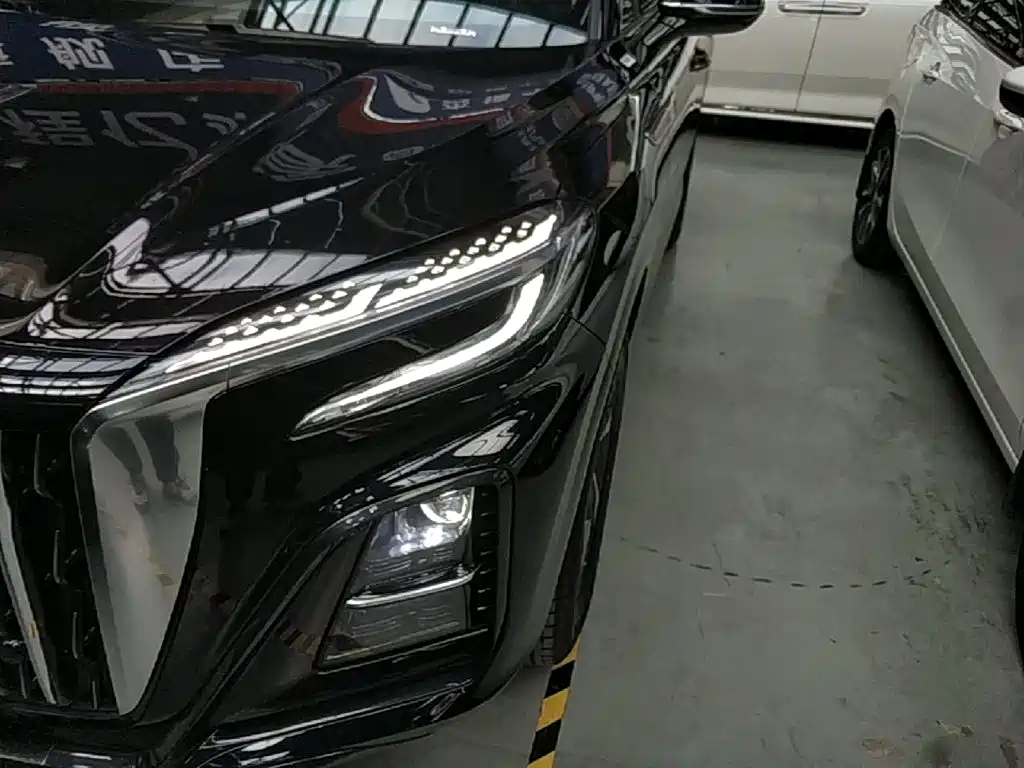 Hongqi Hongqi HS3 — миниатюра 24