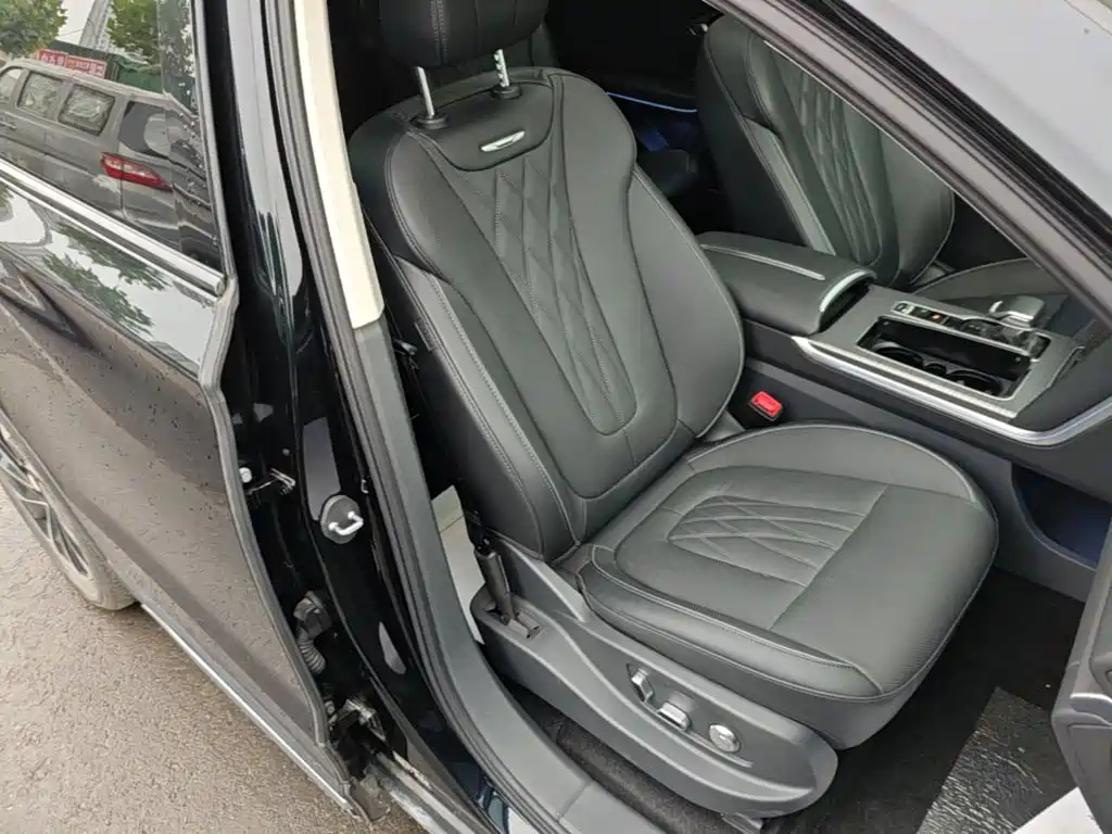 Hongqi Hongqi HS7 PHEV — миниатюра 25