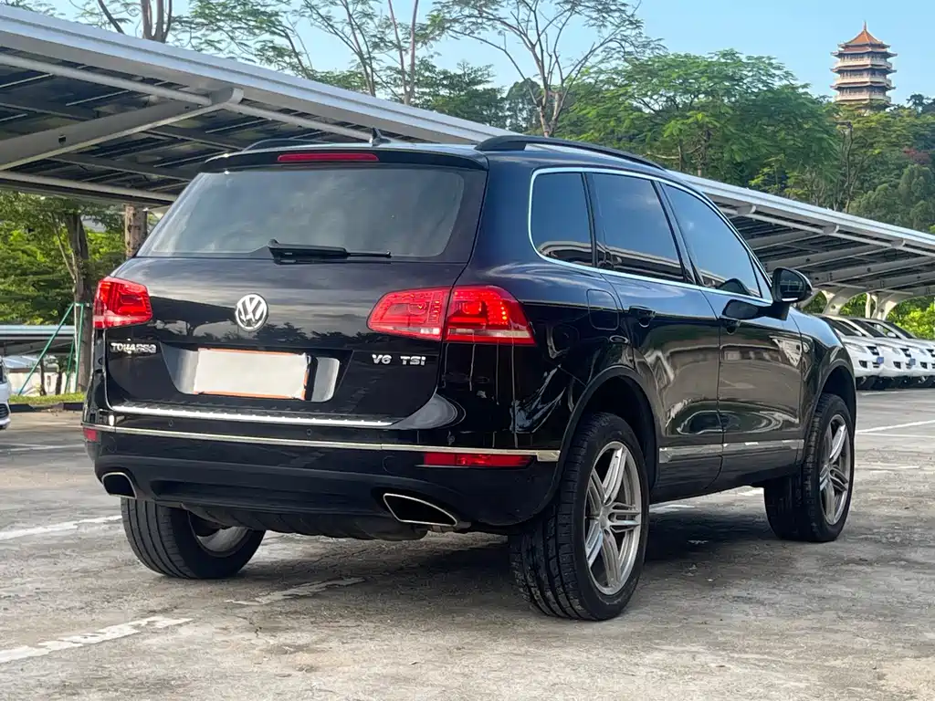 Volkswagen Touareg — миниатюра 5