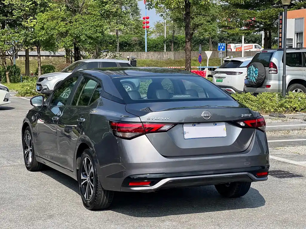 Nissan Sylphy — миниатюра 4