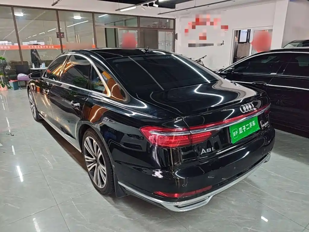 Audi A8 — миниатюра 5