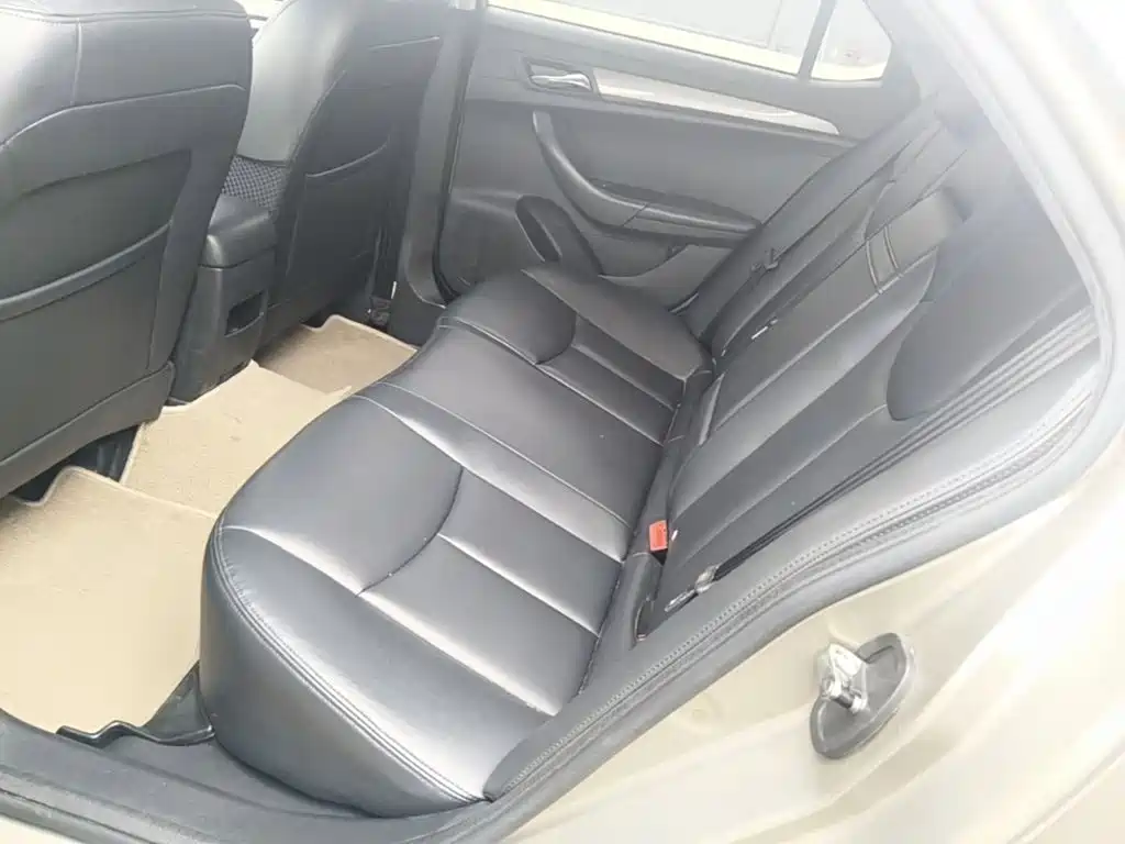 Roewe 360 — миниатюра 17