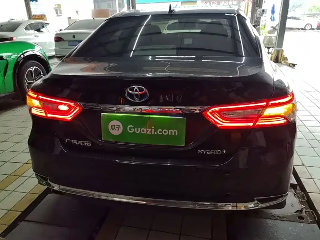 Toyota Camry — миниатюра 6