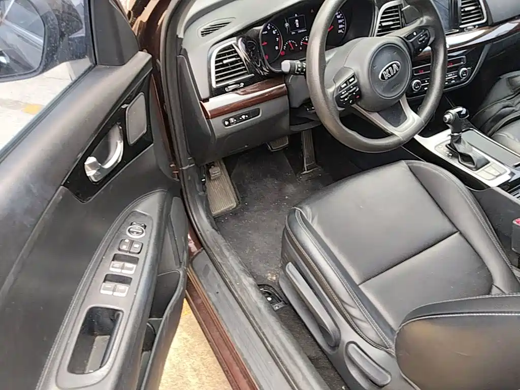 Kia K4 — миниатюра 16
