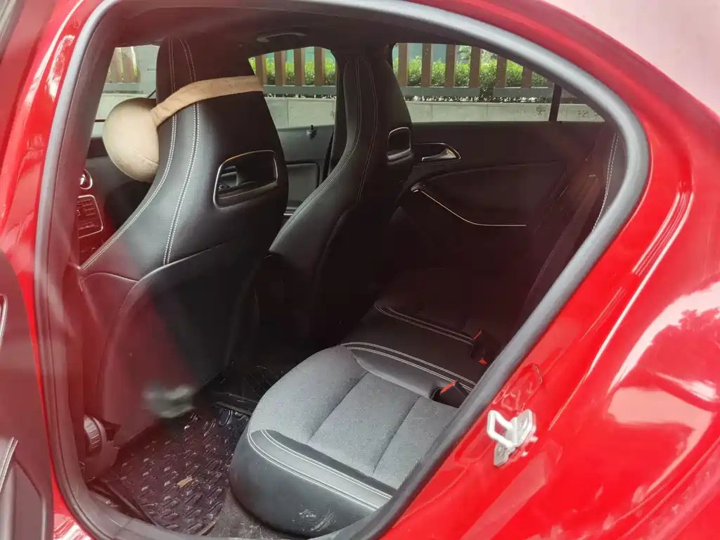 Mercedes-Benz A-Class (Import) — миниатюра 6