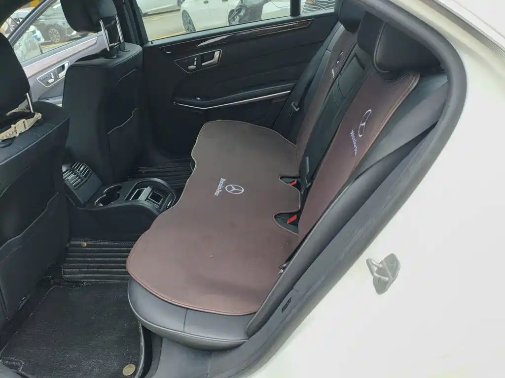Mercedes-Benz E-Class — миниатюра 15