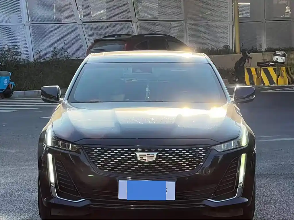 Cadillac CT5 — миниатюра 2