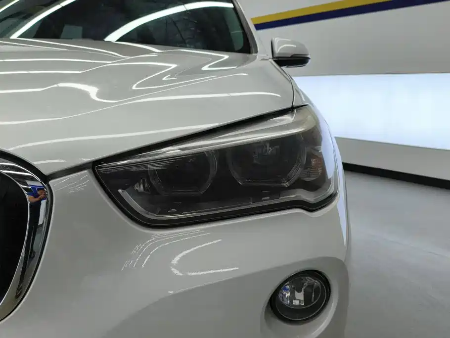 BMW X1 — миниатюра 5