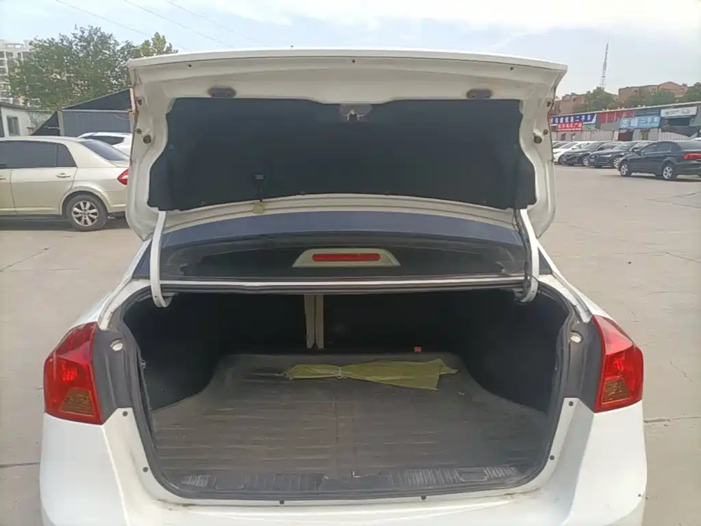 Buick Excelle — миниатюра 15