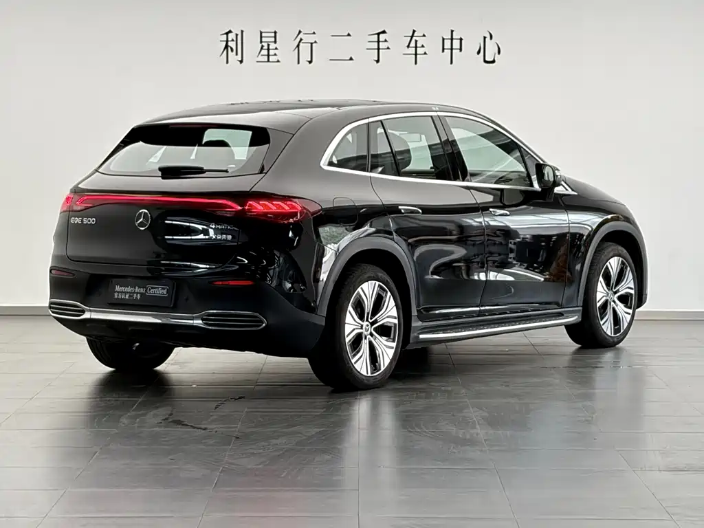 Mercedes-Benz EQE SUV — миниатюра 2
