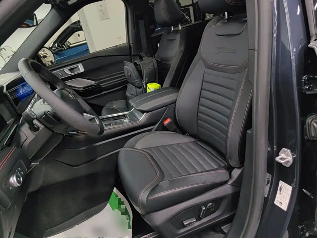 Ford Explorer 2023 — фото 14