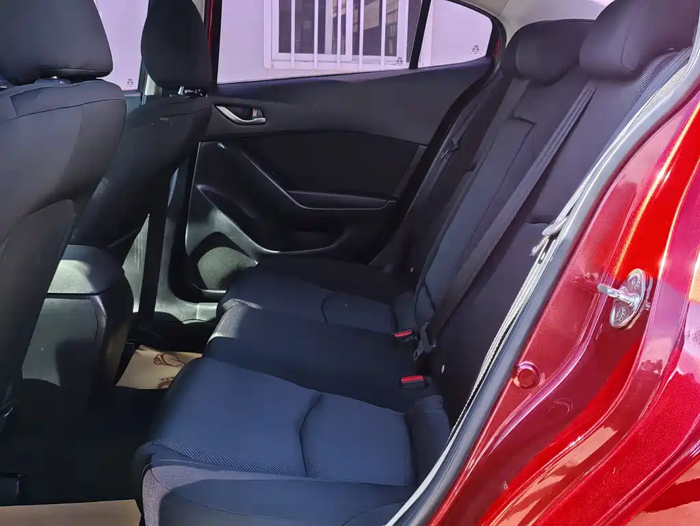 Mazda 3 Axela — миниатюра 6