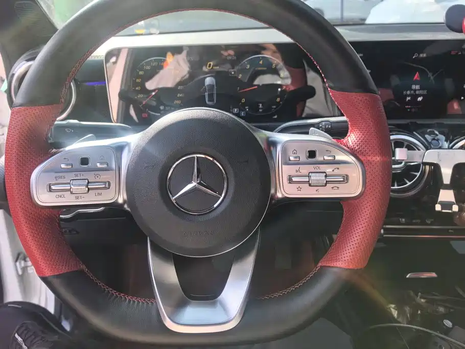 Mercedes-Benz A-Class — миниатюра 15