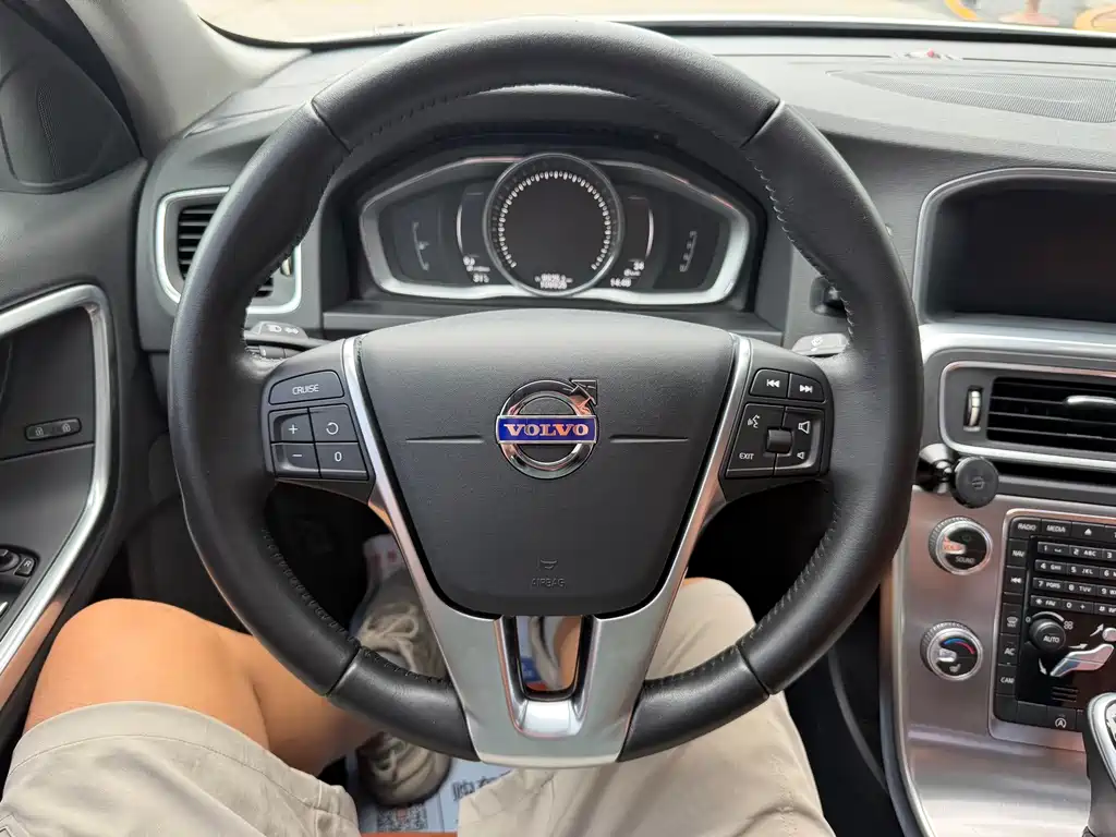 Volvo S60 — миниатюра 12