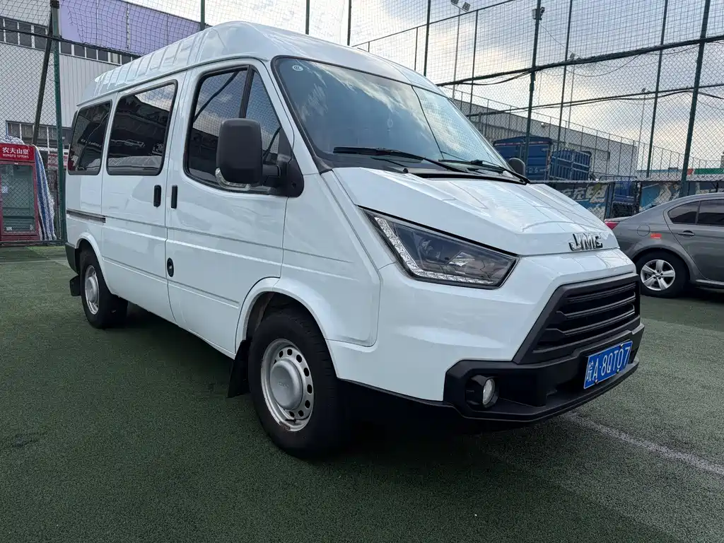 JMC Tesla — миниатюра 3