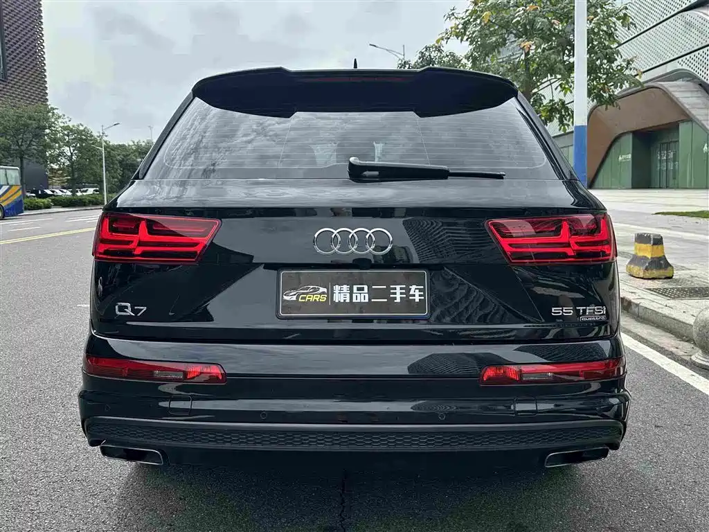 Audi Q7 — миниатюра 8
