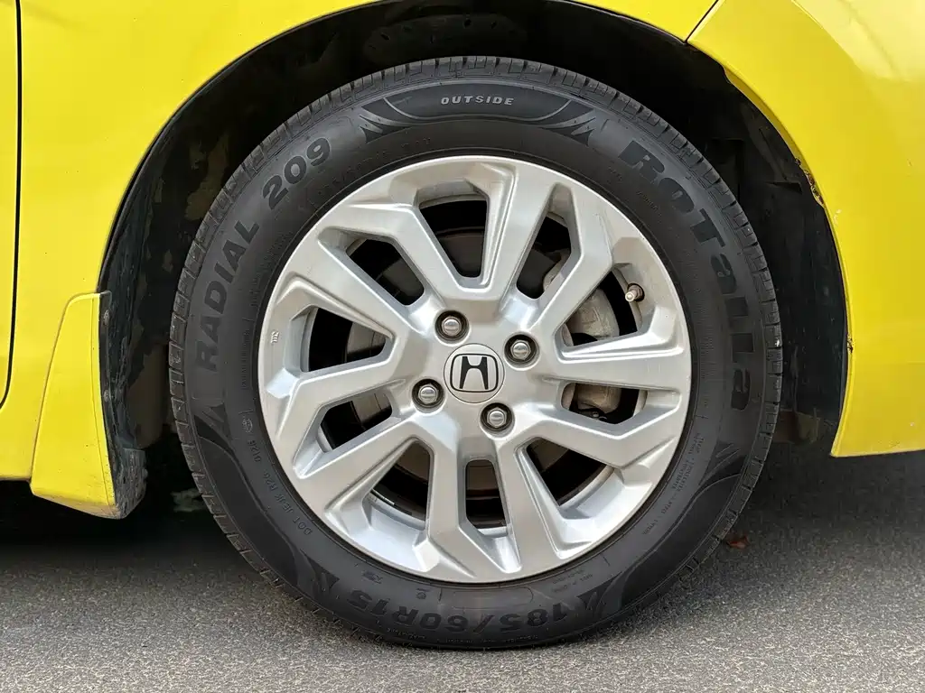 Honda Fit — миниатюра 23