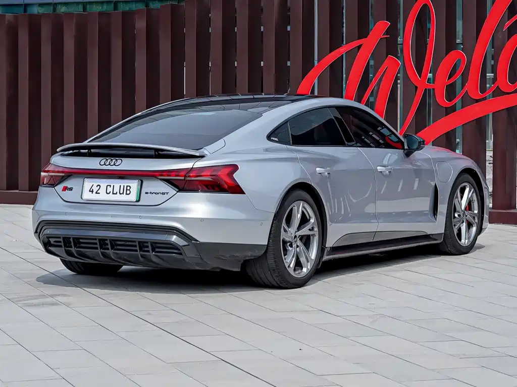 Audi e-tron GT — миниатюра 8