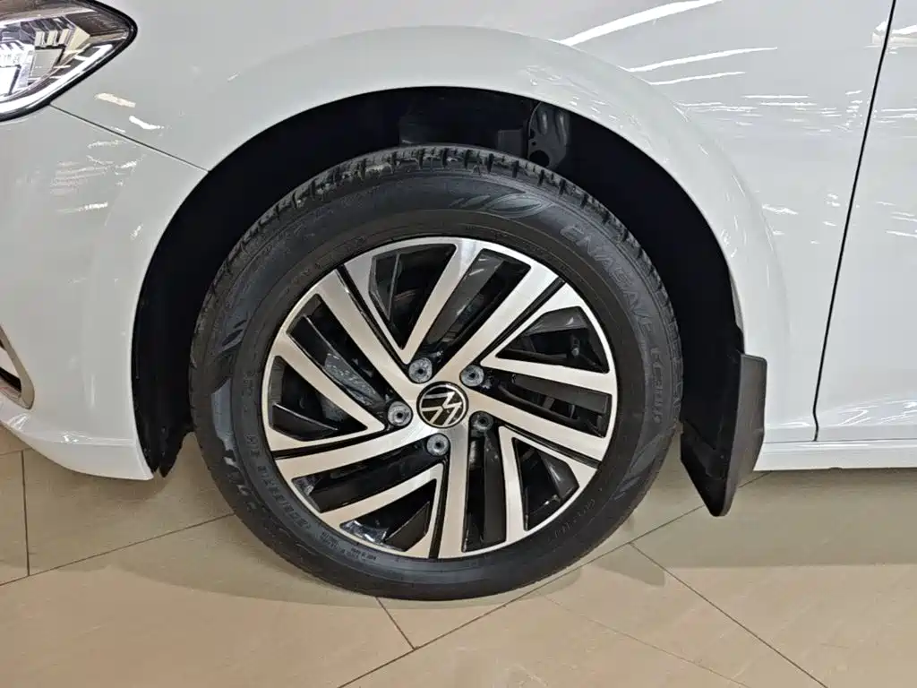 Volkswagen Lavida — миниатюра 23
