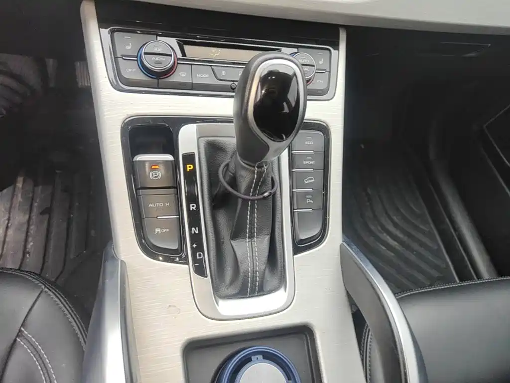 Geely Boyue — миниатюра 14