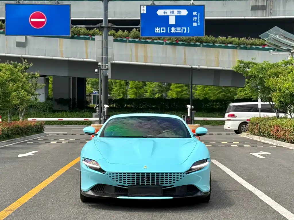 Ferrari Roma 2023